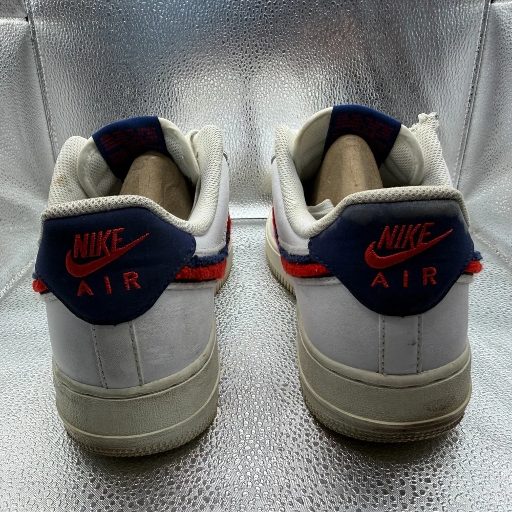 Size 9 Nike Air Force 1 '07 LV8 Chenille Swoosh White‎ Mens Sneakers 823511-106